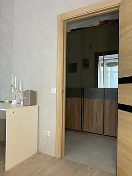 LianaCruz   online show from April 20, 2026, 4:37 am