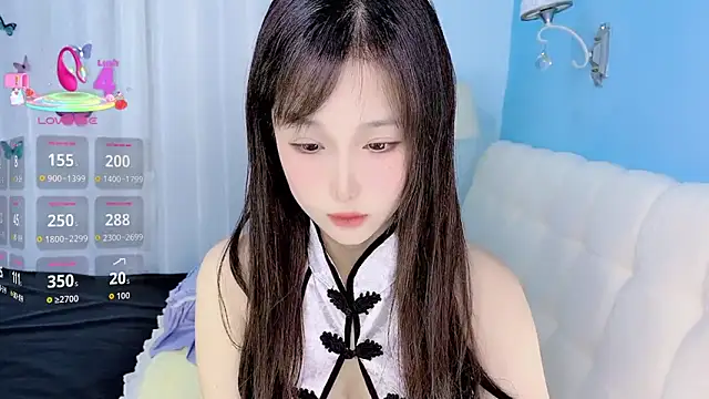 Snapshot of -Wendy__ chatting on June 4, 2026, 4:28 am -Wendy online show from June 4, 2026, 4:28 am