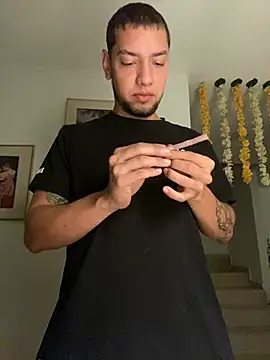 MrSoulMommy online show from December 28, 2024, 9:42 am