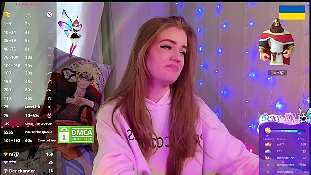 RedVelveten online show from February 27, 2025, 7:41 am