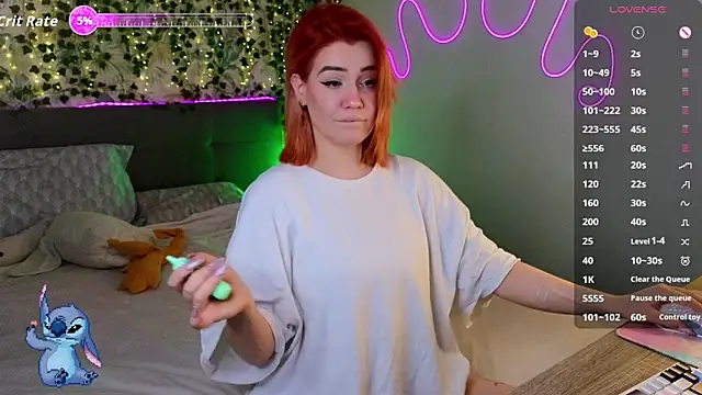 RedVelveten online show from May 15, 2026, 11:19 am