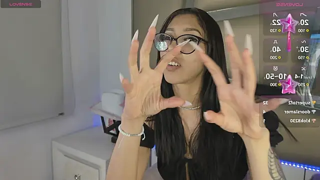 Snapshot of Mis__lola chatting on December 3, 2024, 10:45 pm Mis lola online show from December 3, 2024, 10:45 pm