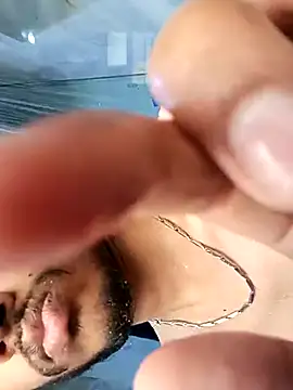 skinnyyyyyyyyy online show from March 2, 2025, 7:21 am