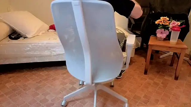 SteveStiffbone online show from December 22, 2025, 2:28 pm