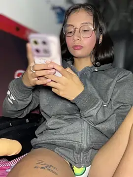 Snapshot of Bonnie_willliams19 chatting on February 20, 2026, 4:20 am Bonnie willliams19 online show from February 20, 2026, 4:20 am