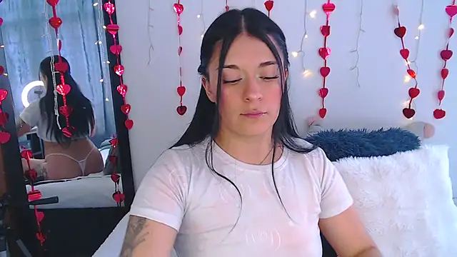 Samanta james19 online show from February 28, 2026, 6:18 pm