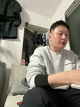 Snapshot of tuki_fu chatting on March 24, 2026, 12:49 pm tuki fu online show from March 24, 2026, 12:49 pm