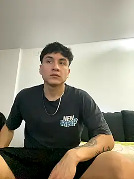 Snapshot of LCarreraa chatting on November 6, 2025, 1:42 am LCarreraa online show from November 6, 2025, 1:42 am