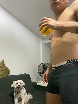 Snapshot of LCarreraa chatting on January 19, 2025, 4:33 am LCarreraa online show from January 19, 2025, 4:33 am