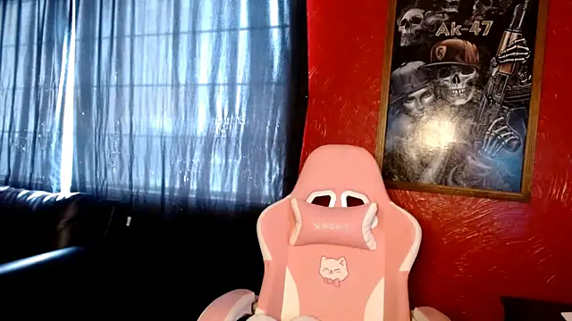 daddy girl88 online show from November 10, 2025, 7:52 pm