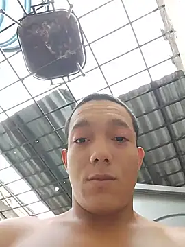 Snapshot of tayson_ chatting on June 9, 2026, 11:22 am tayson online show from June 9, 2026, 11:22 am