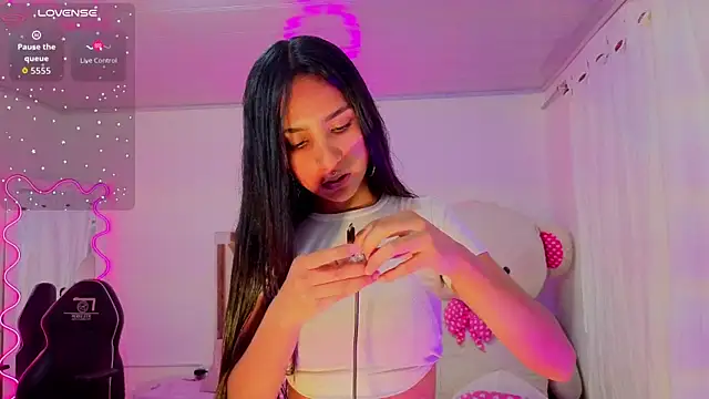 Snapshot of Jazmin_tay chatting on September 19, 2025, 11:47 am Jazmin tay online show from September 19, 2025, 11:47 am