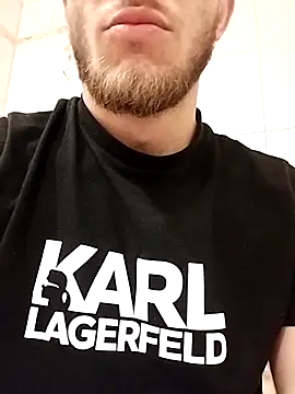 hoot denis28 online show from March 23, 2025, 2:59 am