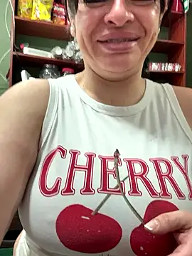 Snapshot of NATHALIA-28_ chatting on May 7, 2026, 12:30 pm NATHALIA-28 online show from May 7, 2026, 12:30 pm