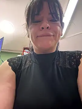 Snapshot of NATHALIA-28_ chatting on May 2, 2026, 1:05 pm NATHALIA-28 online show from May 2, 2026, 1:05 pm