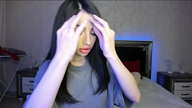 NancyLovee  online show from March 22, 2025, 1:32 am