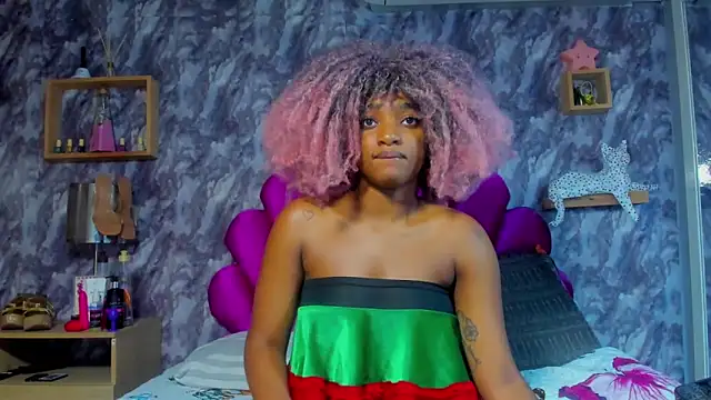 Snapshot of EMMAPARISS chatting on February 3, 2026, 11:59 am EMMAPARISS online show from February 3, 2026, 11:59 am