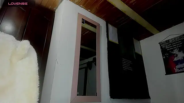 Snapshot of Nenita_Hot_ chatting on October 3, 2025, 8:21 pm Nenita Hot online show from October 3, 2025, 8:21 pm