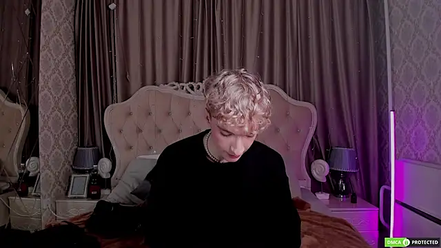 TrevorBenson online show from November 7, 2025, 9:03 am