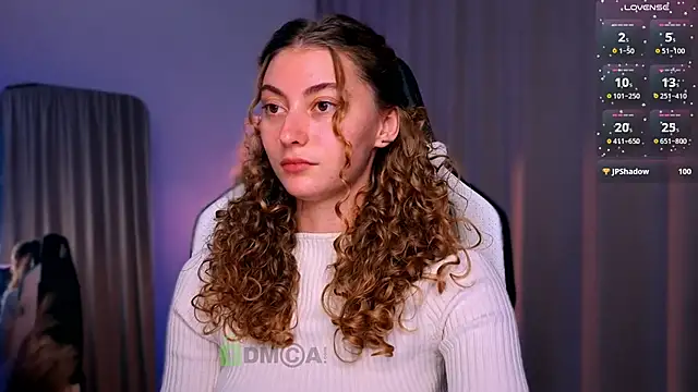 lady curls online show from September 25, 2025, 9:43 pm