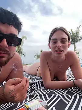 MrAndMrsSavage online show from April 16, 2026, 2:51 pm