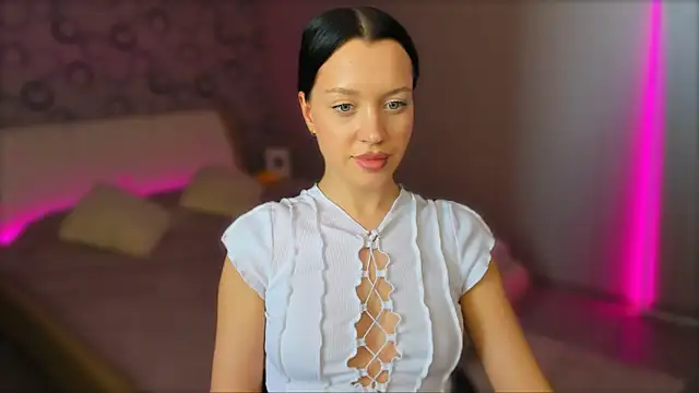 AlannaMiless online show from February 10, 2025, 8:31 am