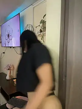 MOMALANA online show from March 22, 2026, 4:41 pm