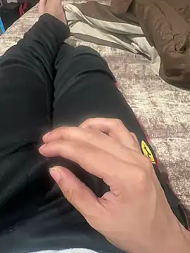 Snapshot of sonug0912 chatting on December 18, 2024, 12:32 am sonug0912 online show from December 18, 2024, 12:32 am