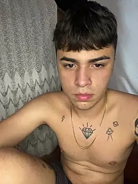 Snapshot of corey_tylerr chatting on January 27, 2025, 9:33 pm corey tylerr online show from January 27, 2025, 9:33 pm