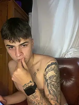 Snapshot of corey_tylerr chatting on March 9, 2025, 10:30 pm corey tylerr online show from March 9, 2025, 10:30 pm