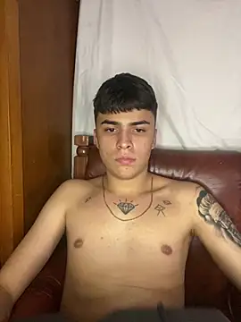 Snapshot of corey_tylerr chatting on January 24, 2025, 9:47 pm corey tylerr online show from January 24, 2025, 9:47 pm