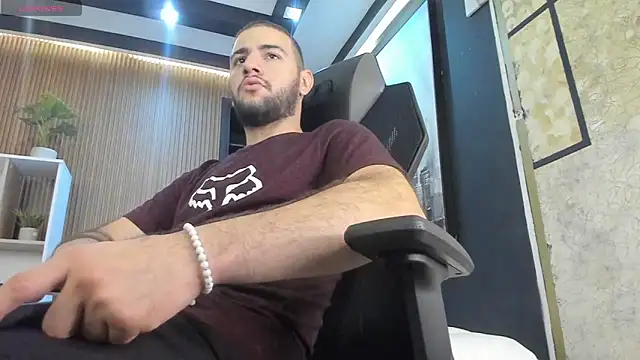 MaximusDick1  online show from March 16, 2026, 11:47 am