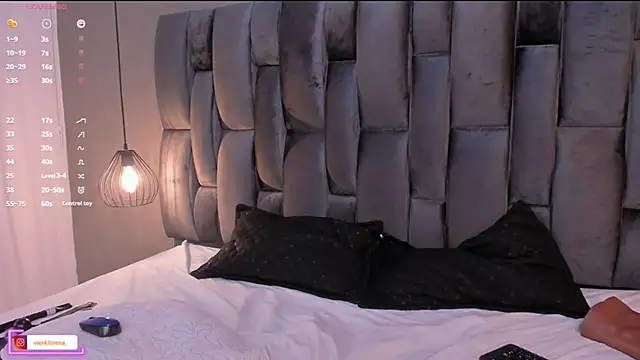 Snapshot of Lorena_Vieira_ chatting on February 23, 2025, 10:53 pm Lorena Vieira  online show from February 23, 2025, 10:53 pm