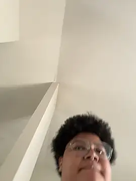 Snapshot of Ectorius chatting on March 3, 2026, 6:59 pm Ectorius online show from March 3, 2026, 6:59 pm