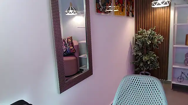 Dalila Sky online show from March 3, 2026, 6:04 pm