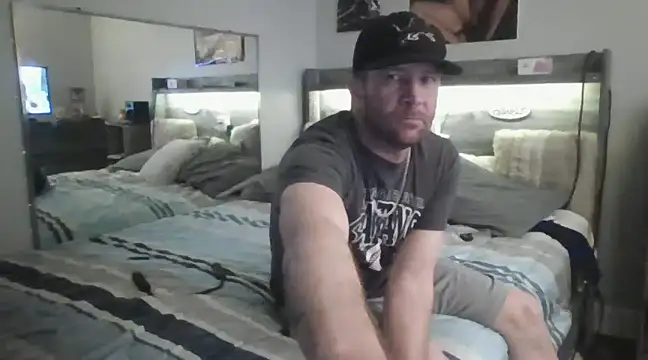 Snapshot of Edward_LongCock chatting on January 3, 2025, 11:23 pm Edward LongCock online show from January 3, 2025, 11:23 pm