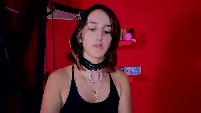 Ambar Roux  online show from May 11, 2026, 4:04 pm