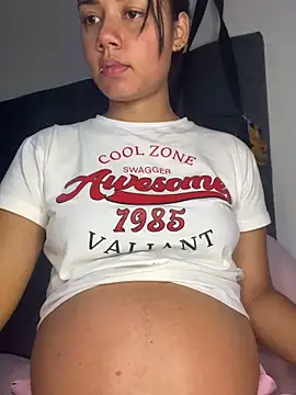  Luana online show from February 19, 2026, 1:24 am