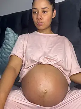  Luana online show from February 13, 2026, 3:17 am