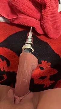 luisa1 online show from April 7, 2026, 6:43 pm