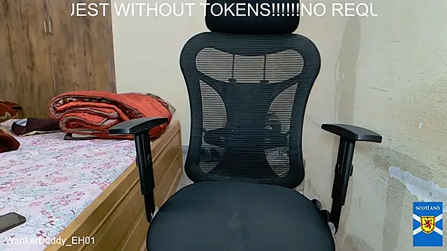 Snapshot of WANKERDADDY_EH01 chatting on February 8, 2026, 10:35 am WANKERDADDY EH01 online show from February 8, 2026, 10:35 am