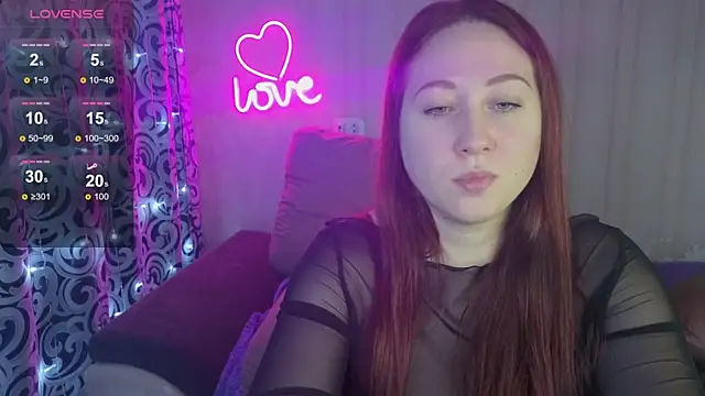 KellyCrystall online show from December 19, 2025, 8:38 am