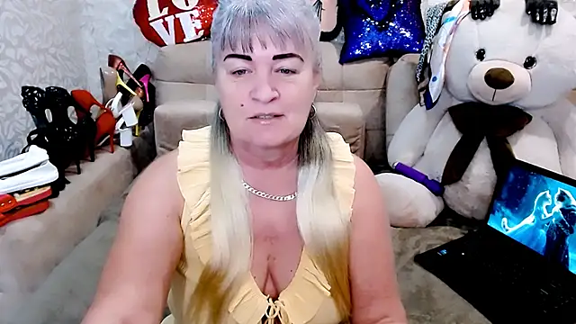 Snapshot of SiberiabBerry chatting on February 8, 2026, 3:59 am SiberiabBerry online show from February 8, 2026, 3:59 am