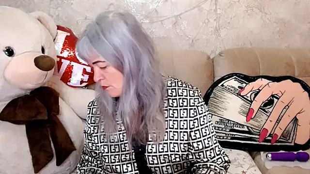 SiberiabBerry online show from November 13, 2025, 2:48 am