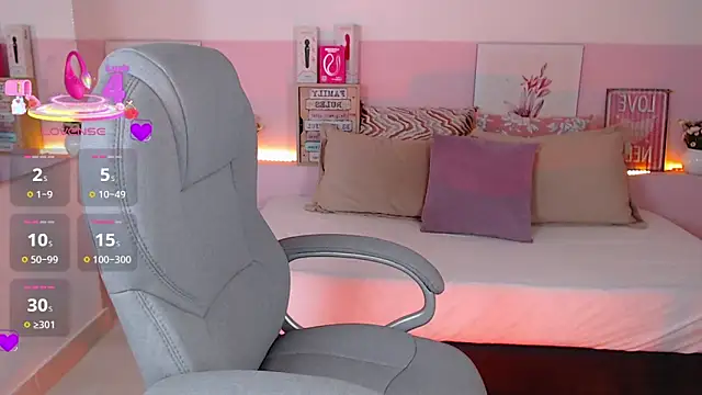 violeta leon online show from March 8, 2025, 6:43 am