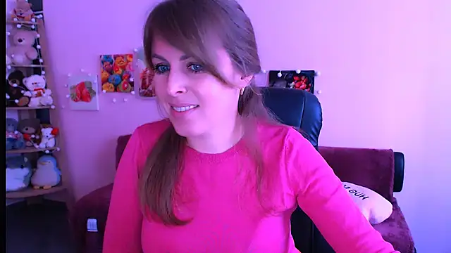 Hot Milady online show from March 12, 2026, 8:18 am