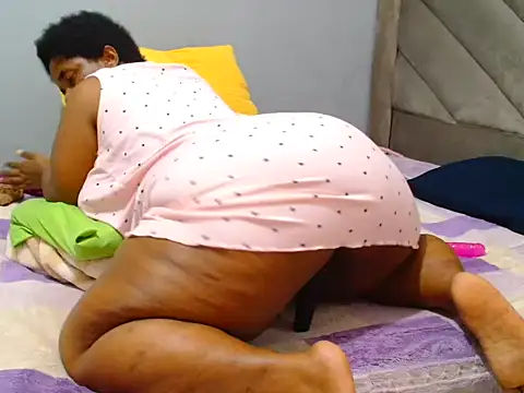 Hips2seyy86 online show from November 23, 2025, 3:11 pm