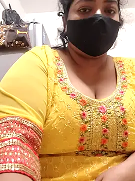 zeepe19 online show from November 3, 2025, 8:18 am