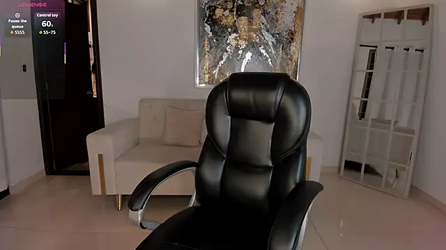 ValeriaRoldanX online show from November 15, 2025, 3:43 am