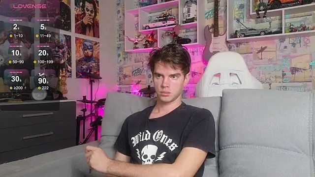 Mike Burn online show from December 14, 2025, 12:44 pm